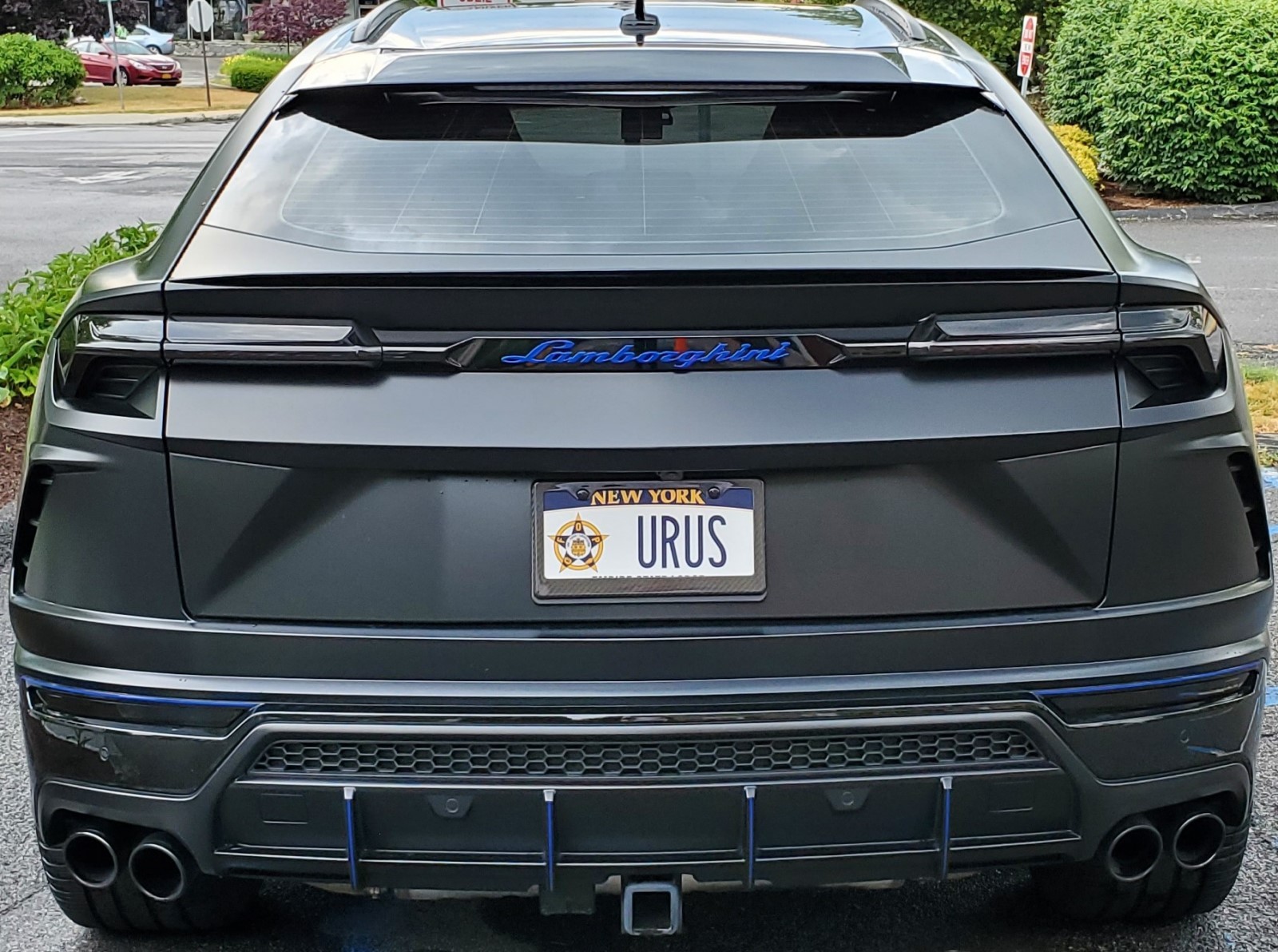 URUS